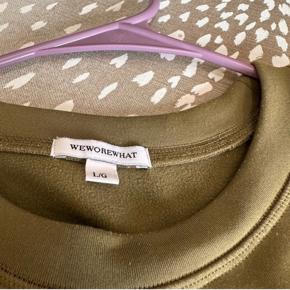 WeWoreWhat Khaki Women's Cropped Sweatshirt and joggers - Picture 4 of 6